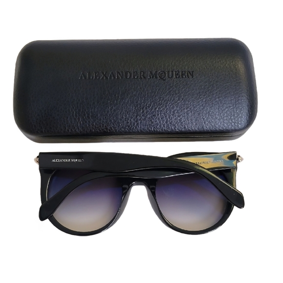 ALEXANDER MCQUEEN Oversized Black  Sunglasses Silver Metal Accent - Picture 4 of 9